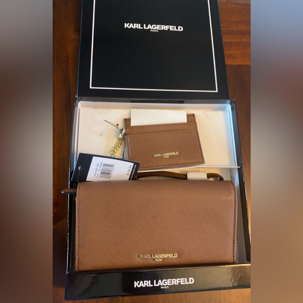 NWT Karl Lagerfeld